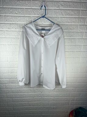 Vintage White Lace-Trim Button-Front Women's Blouse new old stock